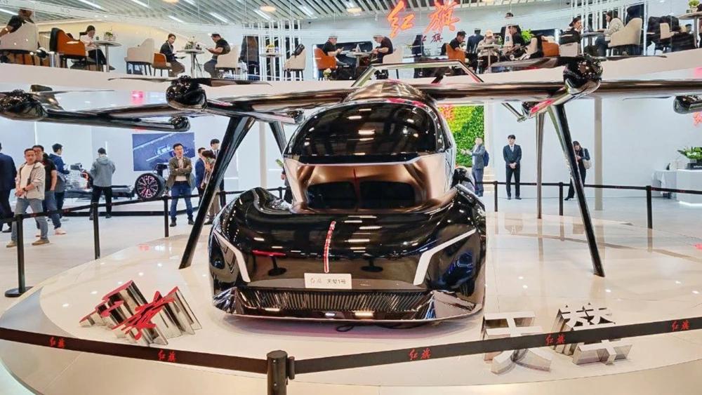 Летающий автомобиль Hongqi Шанхай 2025 шанхайский автосалон