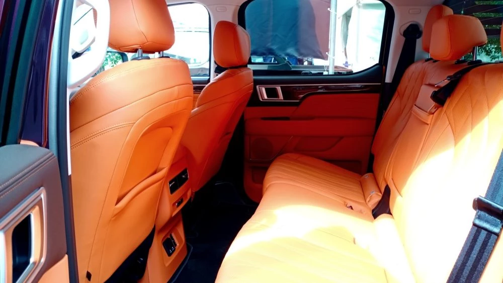 Foton V9 салон интерьер второй ряд