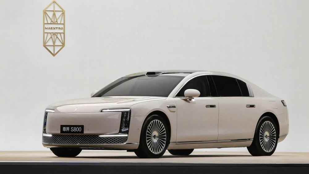 Maextro S800 сбоку спереди