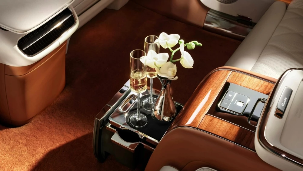 Maextro S800 салон интерьер второй ряд тоннель