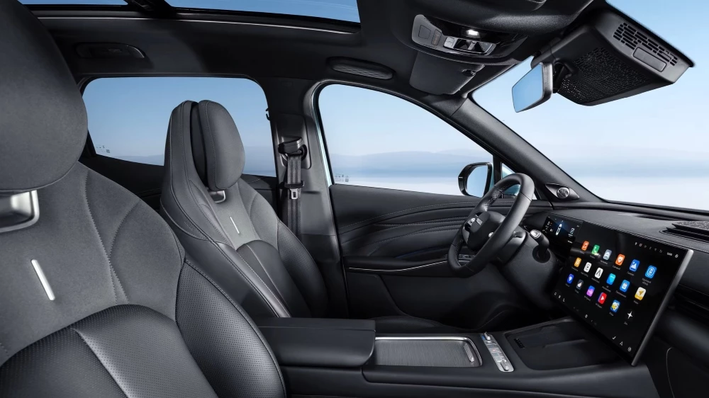 Omoda C7 интерьер кроссовер