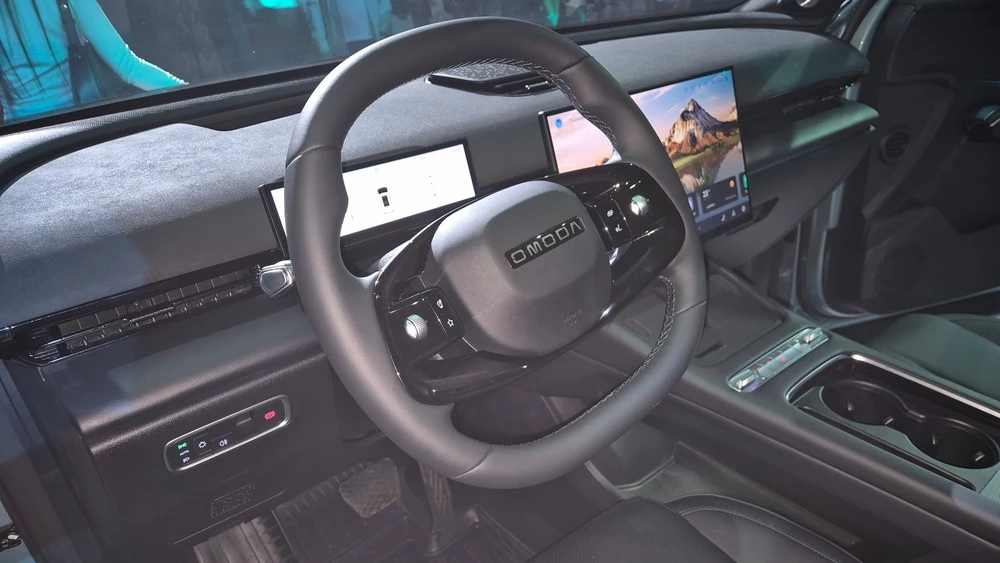 Omoda C7 салон интерьер