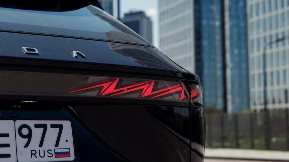 Omoda C7 сзади фонари