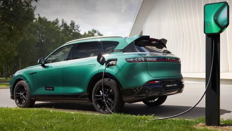 Voyah Free гибрид электромобиль зарядка