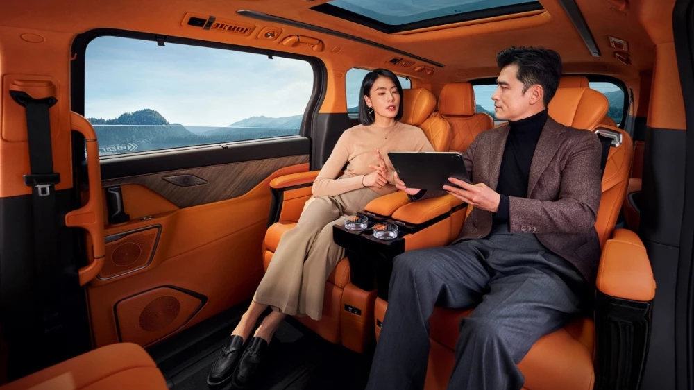 wey gaoshan 9 минивэн салон оранжевый