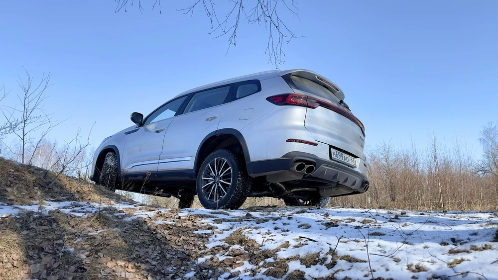 Xcite X-Cross 8 тест сбоку сзади бездорожье