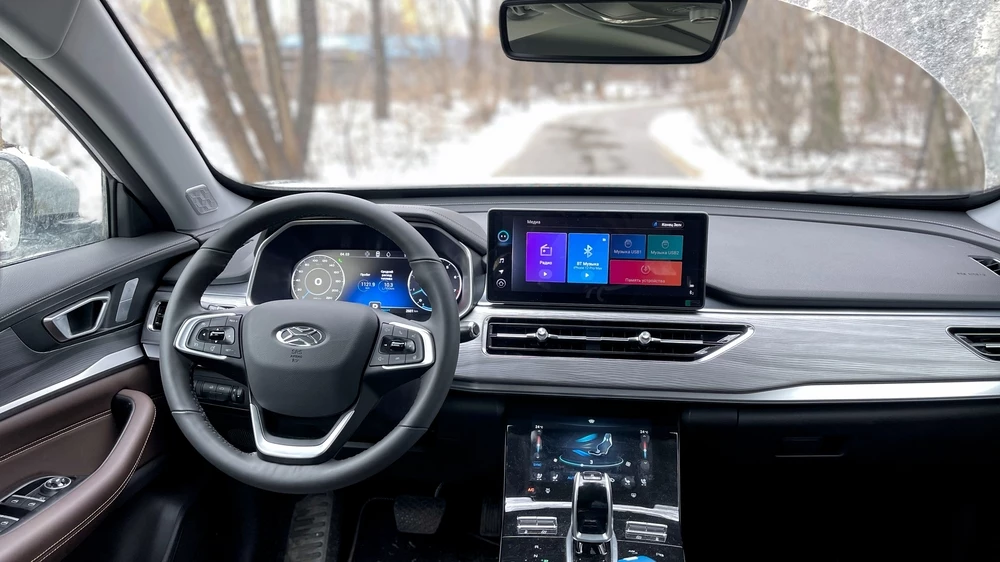 Xcite X-Cross 8 тест салон интерьер