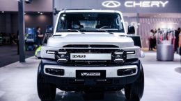 кроссовер iCaur V23 спереди