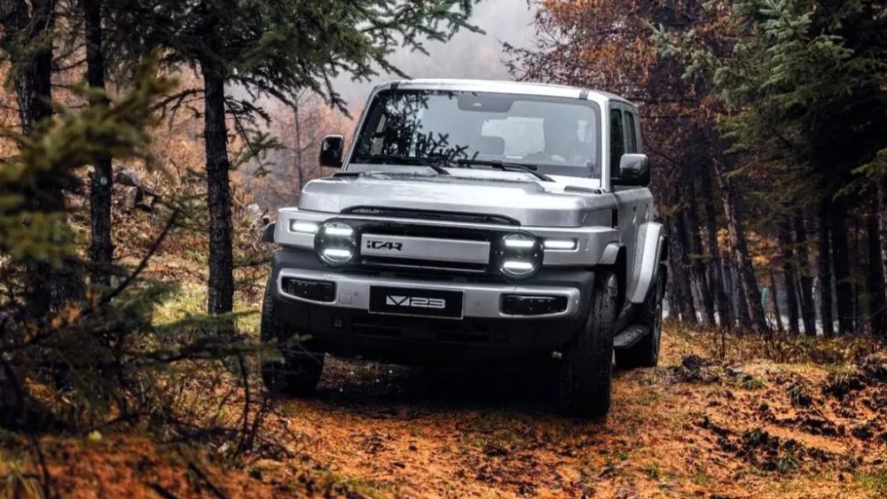 кроссовер iCar V23 спереди