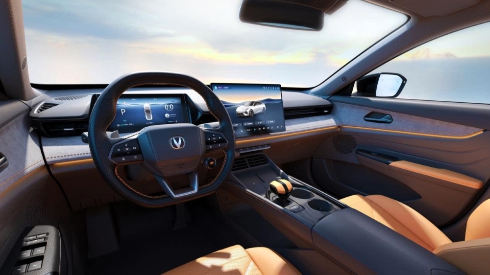 лифтбек Changan Uni-V интерьер
