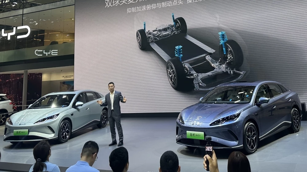 Седан Seal 06 EV автосалон в Чунцине платформа BYD e 3.0 Evo