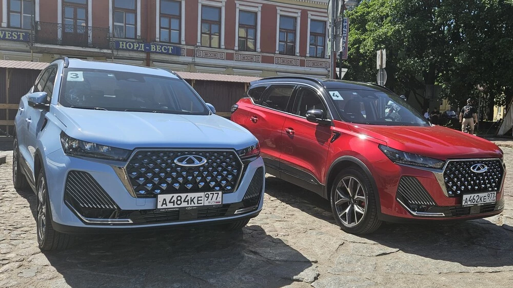Chery Tiggo 7 Pro Max сбоку спереди