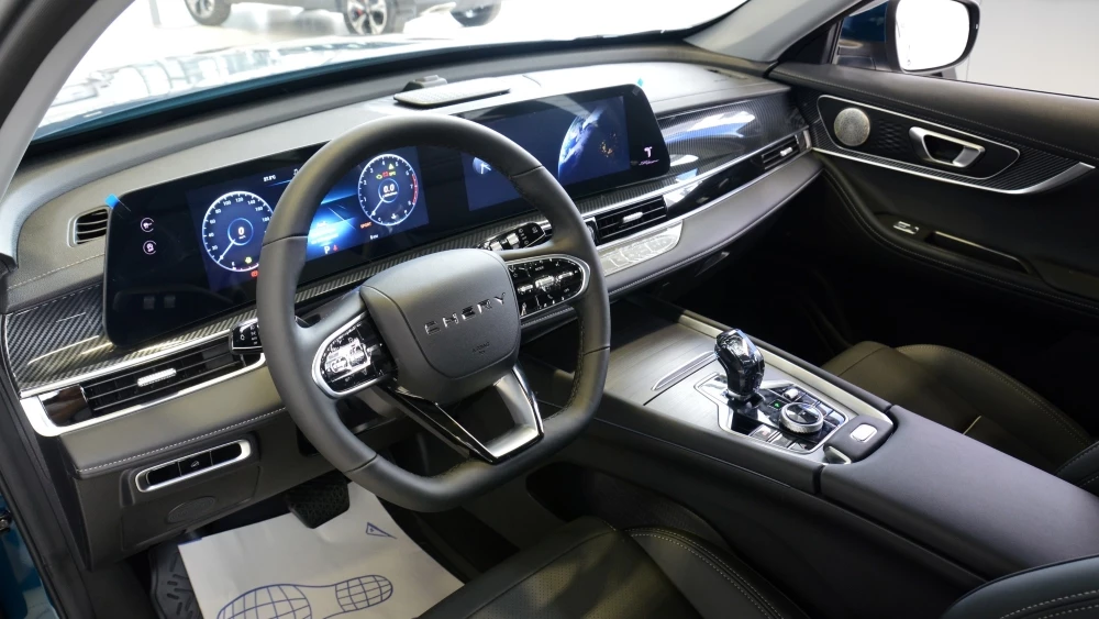 Chery Tiggo 7L салон интерьер у дилера чита моторс