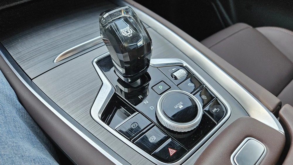 Chery Tiggo 7L салон интерьер селектор тоннель