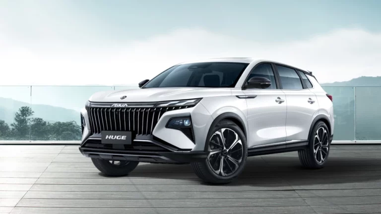 Dongfeng Huge сбоку спереди