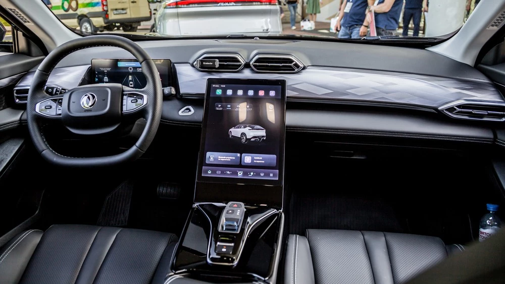 Dongfeng Mage салон интерьер