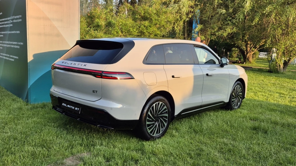 Exlantix ET презентация в России сбоку сзади