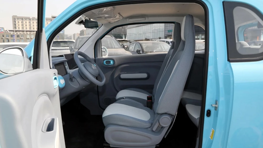 FAW Bestune Xiaoma беларусь салон интерьер первый ряд сиденья