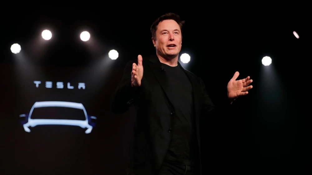 Tesla Илон Маск