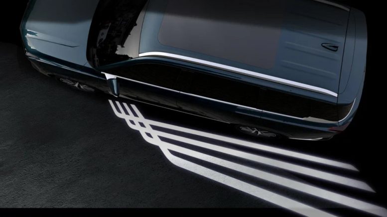 gac gs8 dragon сбоку спереди серебряный серый кроссовер гибридный приветственная световая анимация