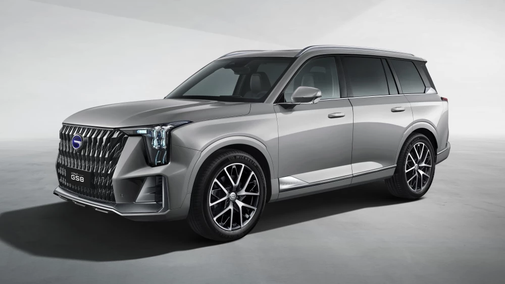 gac gs8 dragon спереди сбоку серебряный серый кроссовер гибридный