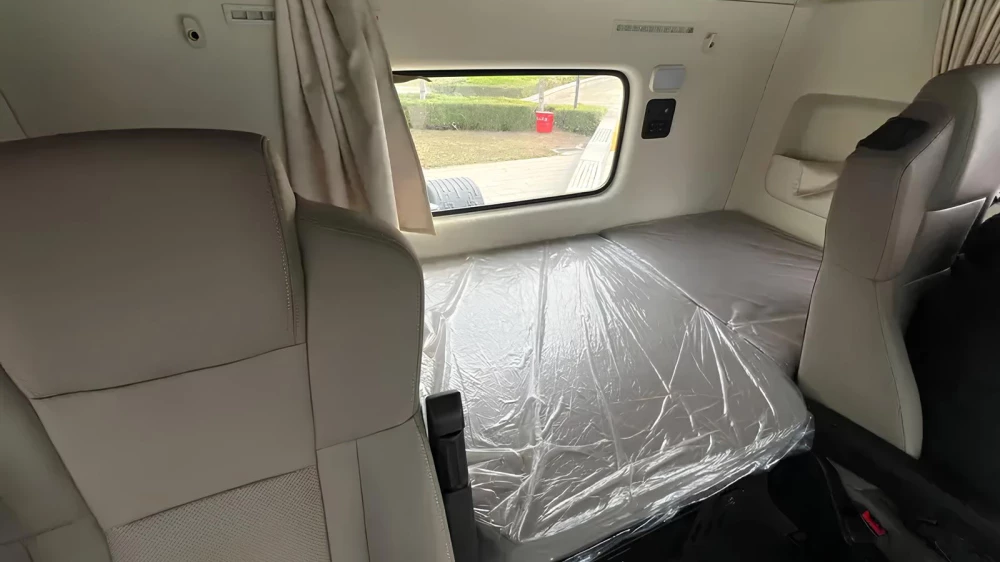 грузовик gwm g1050 старт продаж китай 3-осный грузовик тягач салон кабина