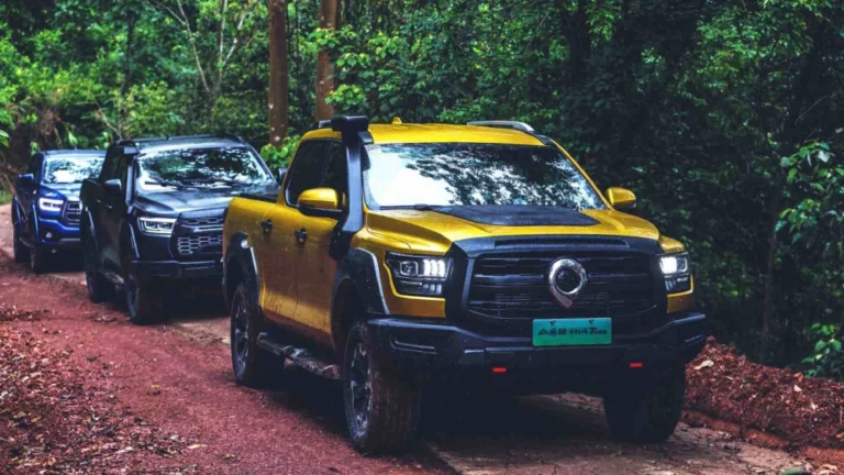 gwm shanhai poer hi4-t сбоку спереди желтый китай старт продаж