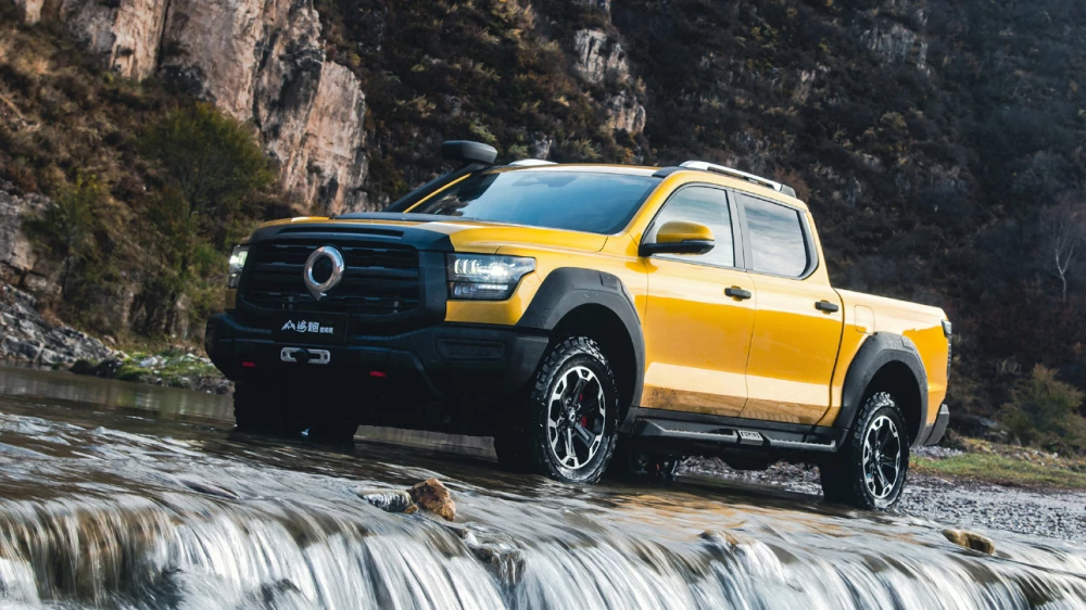 gwm shanhai poer hi4-t сбоку спереди желтый китай старт продаж