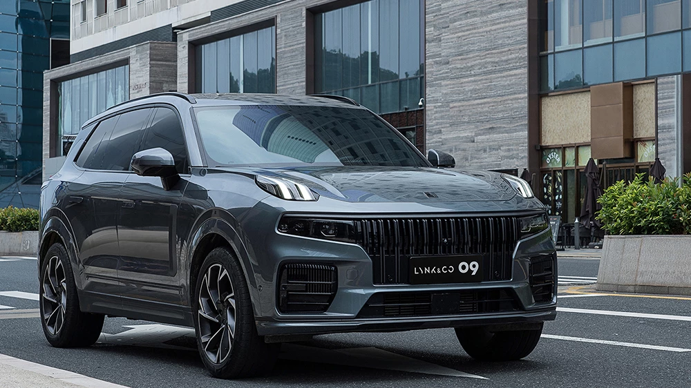 lynk & co 09 кроссовер сбоку спереди серый казахстан старт предзаказов оттс