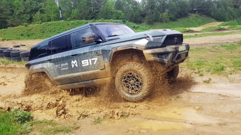 Mhero M-Hero 1 тест бездорожье полный привод сбоку в динамике