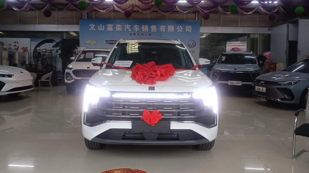 москвич 8 jac sehol x8 plus кроссовер спереди белый отзывы китай владельцы плюсы минусы