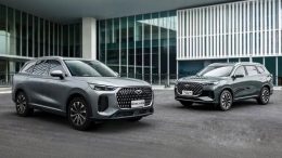 новые версии Chery Tiggo 8L Tiggo 8 Plus спереди сбоку кроссовер