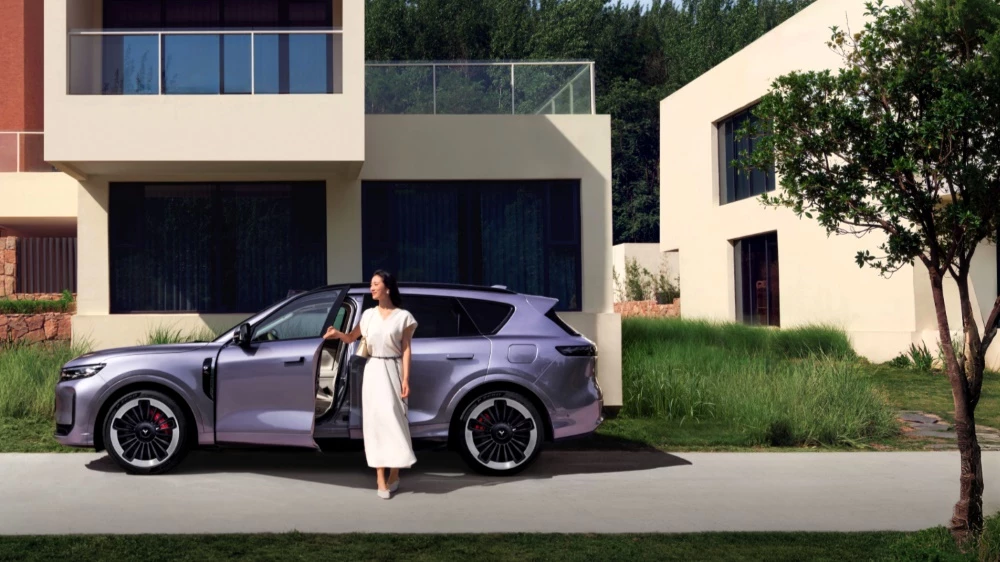 voyah free+ сбоку китай старт продаж