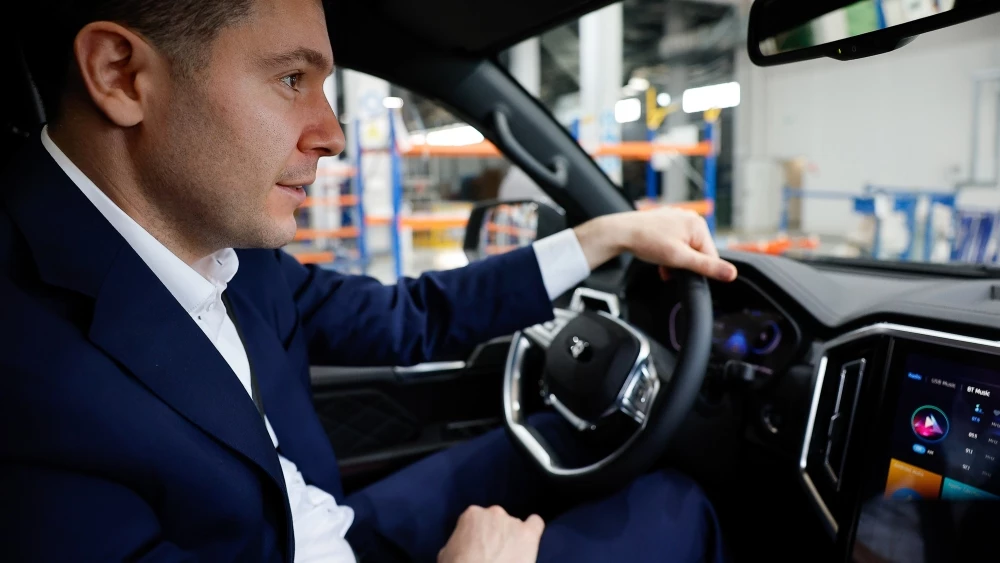 Пикап Sollers ST9 завод УАЗ антон алиханов минпромторг за рулем салон интерьер