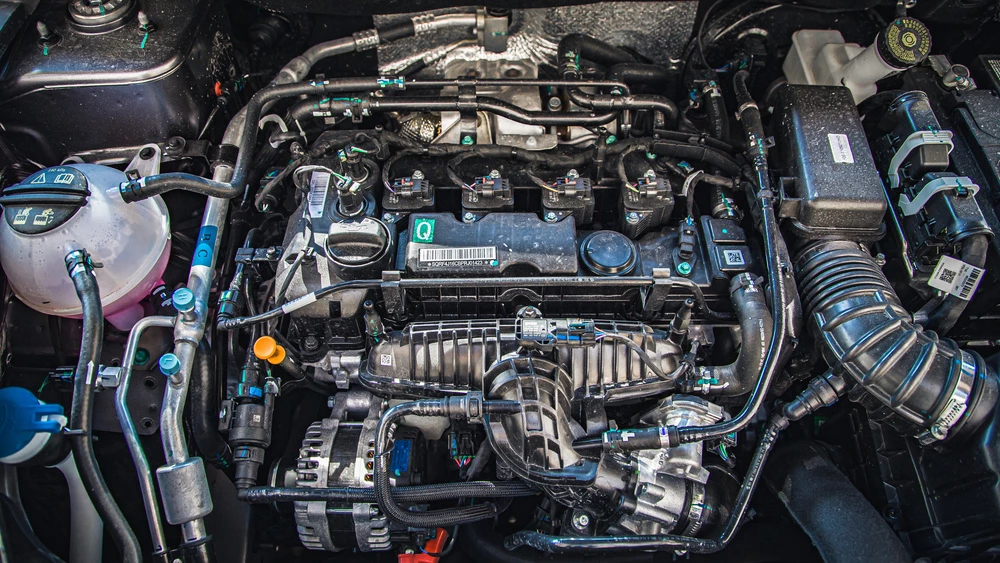 Soueast S07 тест мотор двигатель капот открытый