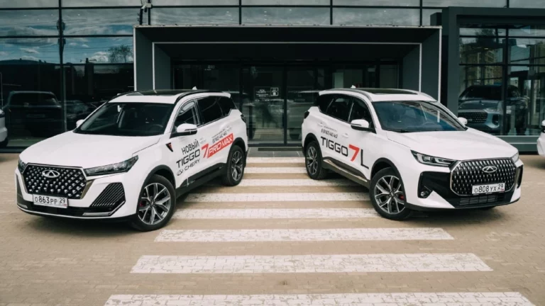 Chery Tiggo 7 Pro Max Tiggo 7L спереди тест-драйв у дилера в автосалоне Архангельск Динамика
