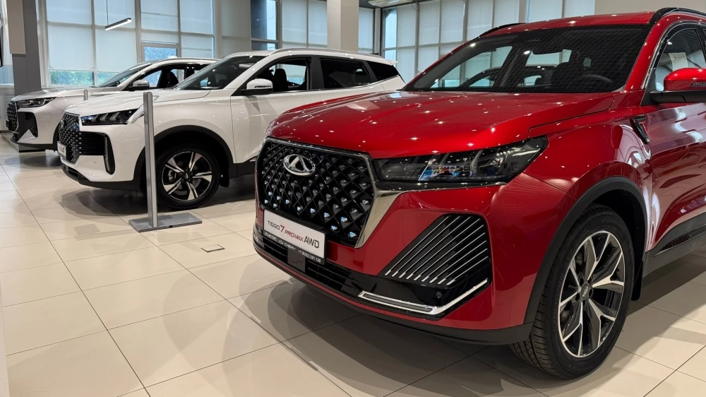 Chery Tiggo 7 Pro Max Tiggo 7L Tiggo 4 у дилера в автосалоне Чебоксары атк-моторс новые сбоку 