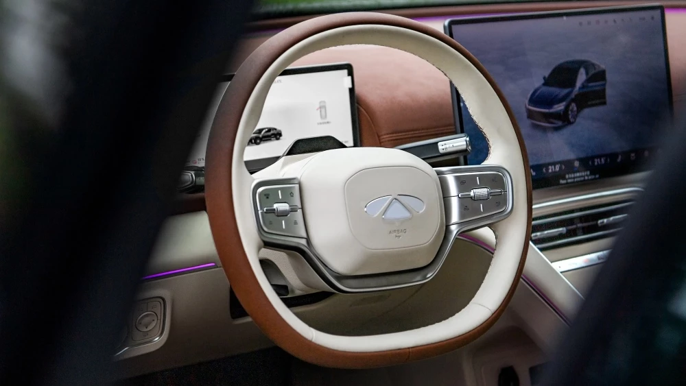 седан Chery Fulwin A9L интерьер