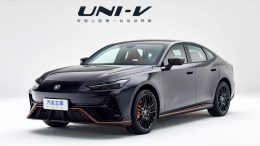 лифтбек Changan Uni-V спереди сбоку новое поколение