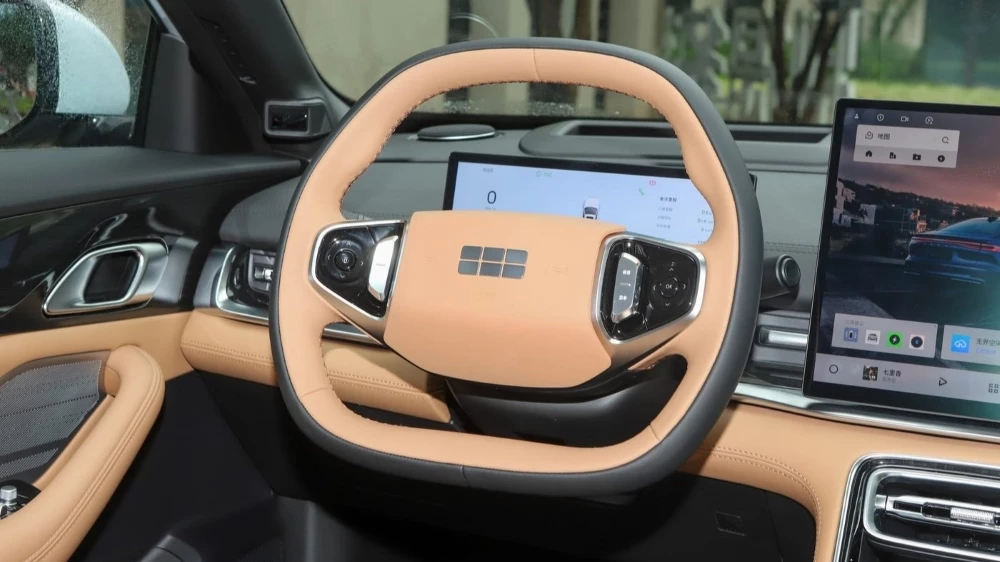 седан galaxy a7 em-i интерьер