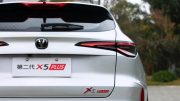 Кроссовер Changan X5 Plus сзади
