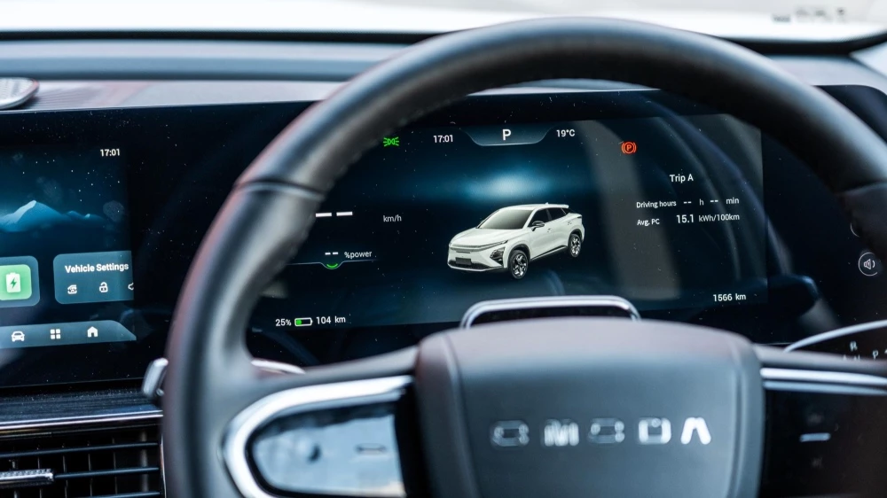электрический кроссовер chery omoda E5 интерьер