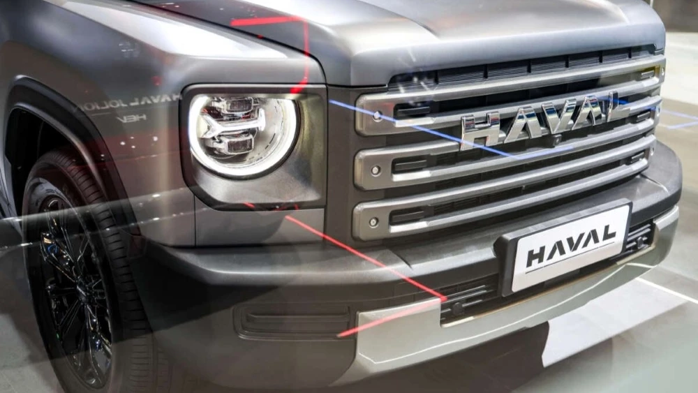 Кроссовер Haval Raptor спереди в Индонезии гибрид