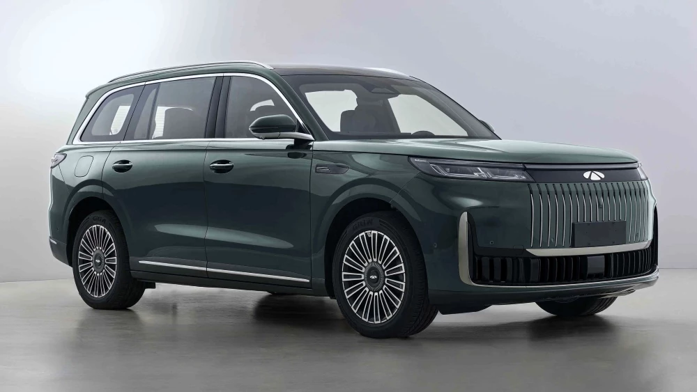 Chery Fulwin T11 кроссовер сбоку спереди гибридный