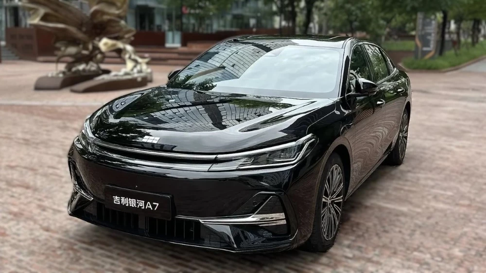 седан galaxy a7 em-i сбоку спереди