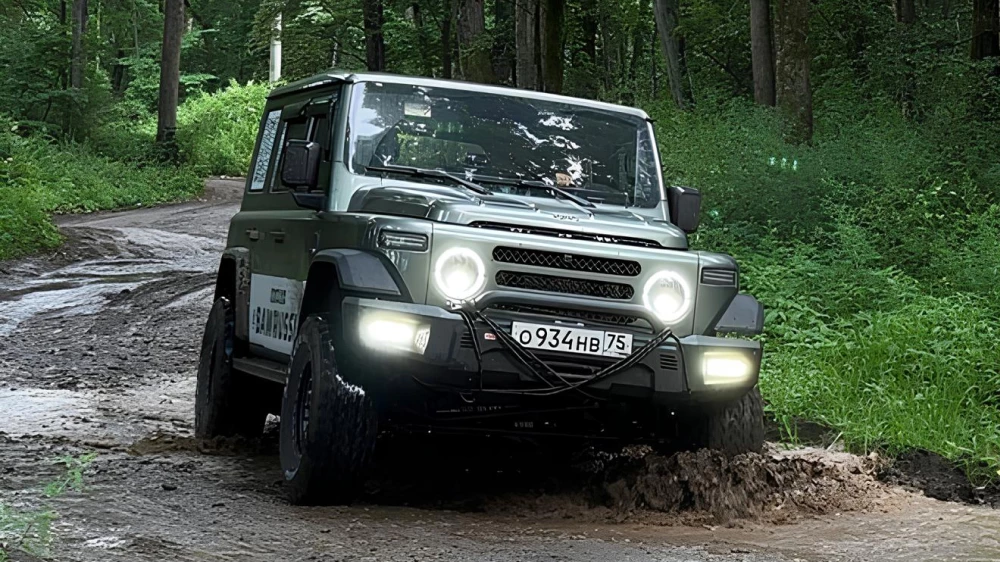 baw 212 baw russia внедорожник зеленый сбоку спереди автопробег рамный