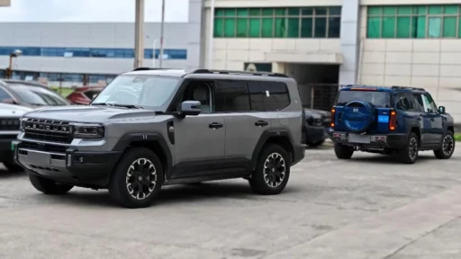 jetour zongheng g700 внедорожник сбоку спереди