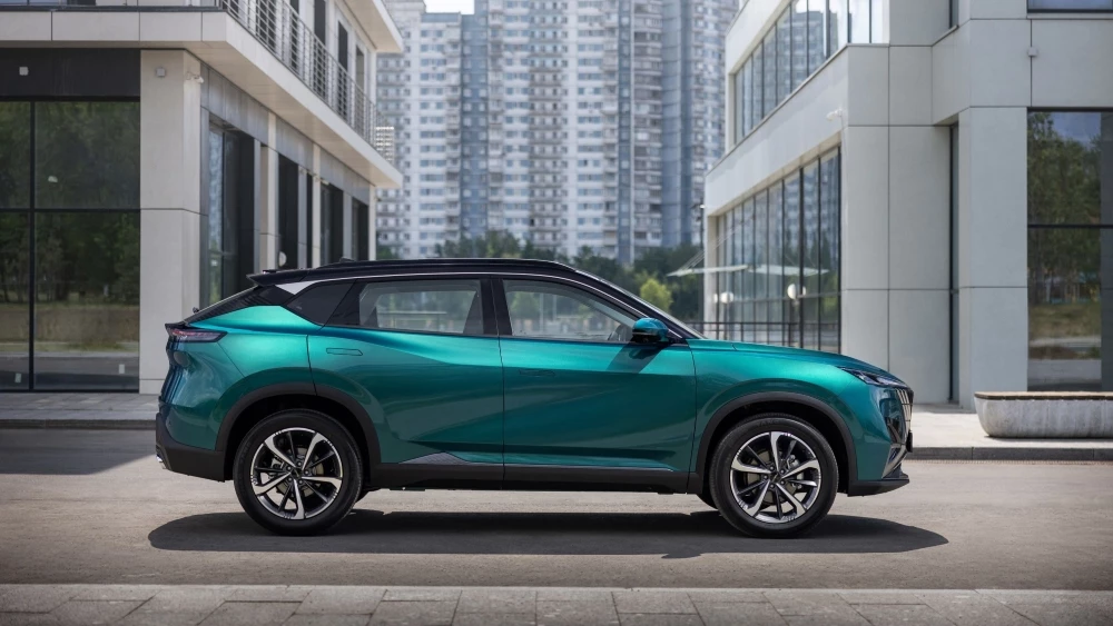 Кроссовер Dongfeng Mage сбоку