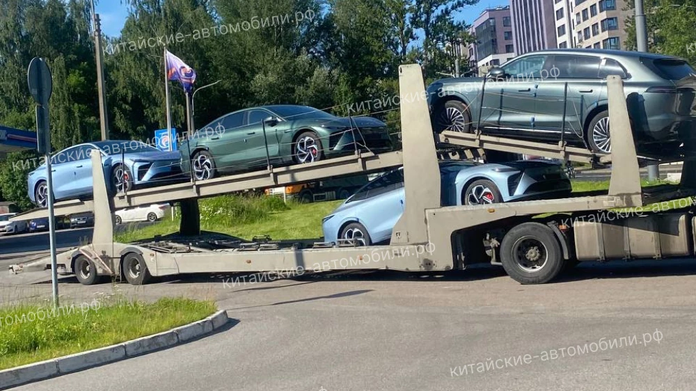 Гибридные седаны Exeed Exlantix ES начали поступать к дилерам в России. Что о них известно exlantix es седан гибридный сбоку спереди на автовозе появился у дилеров дилер санкт-петербург