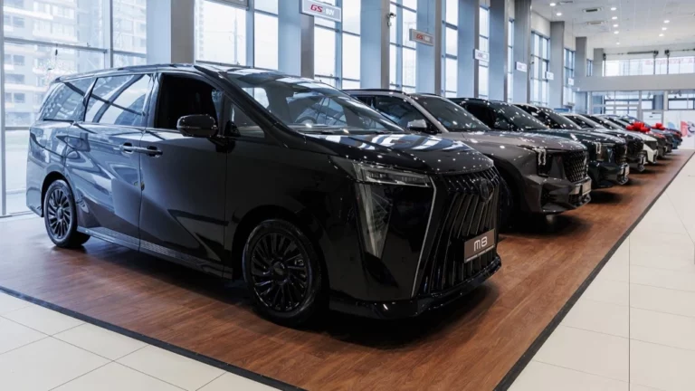 GAC БИЗНЕС КАР автомобили у дилера в автосалоне